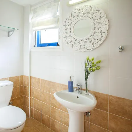 The Secret To Enjoying Your 5 Star Villa Close To The Beach, Protaras Villa 1431 Willa